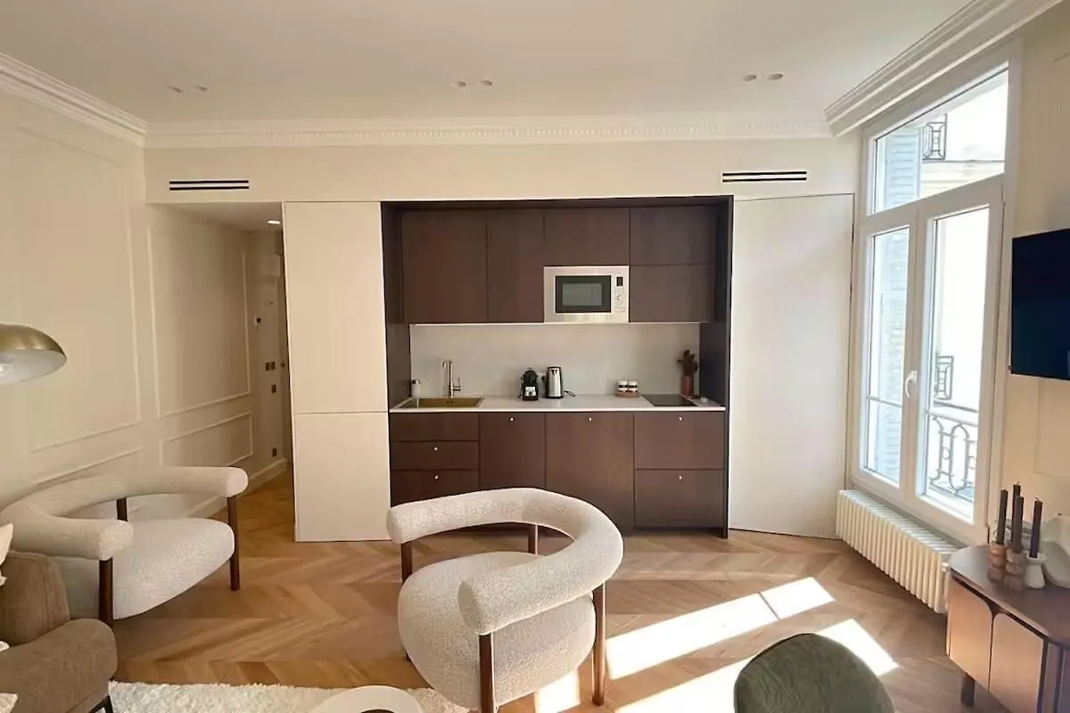 4p 1br - Fully Renovated With Ac - Champs-elysees
